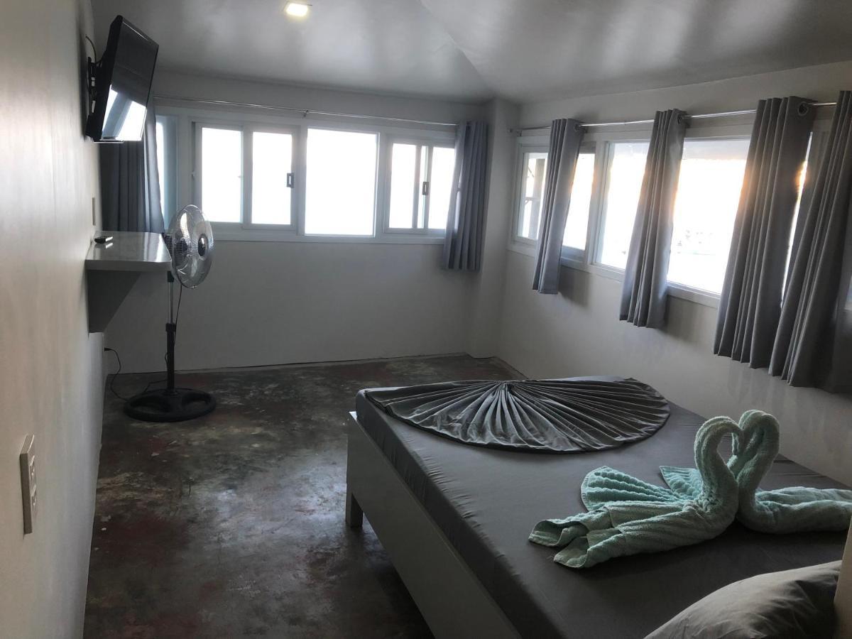Playa Blanca Beach Resort (Adults Only) Puerto Galera Ngoại thất bức ảnh