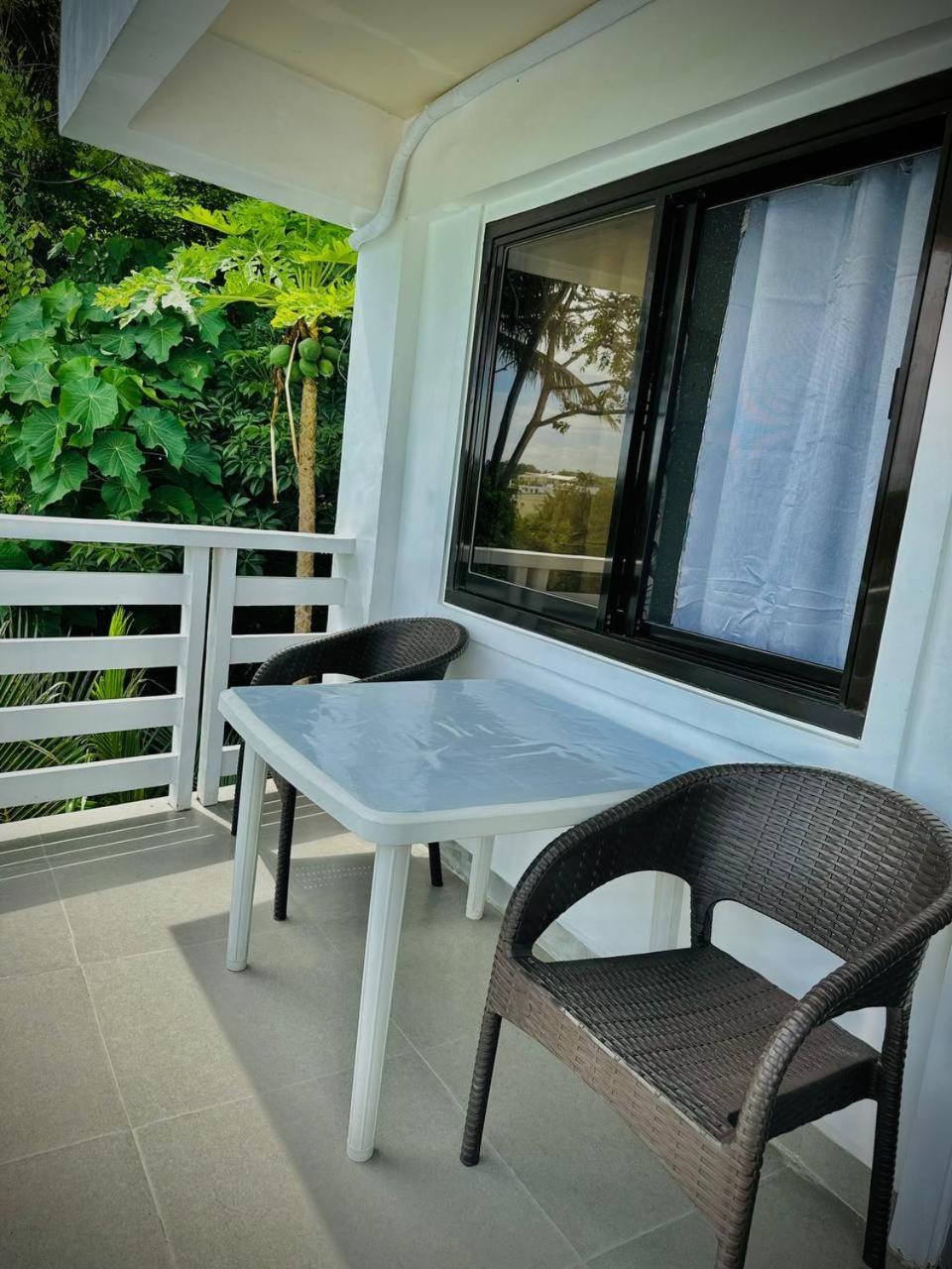 Playa Blanca Beach Resort (Adults Only) Puerto Galera Ngoại thất bức ảnh