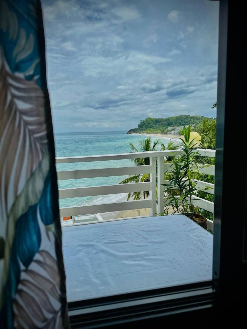 Playa Blanca Beach Resort (Adults Only) Puerto Galera Ngoại thất bức ảnh