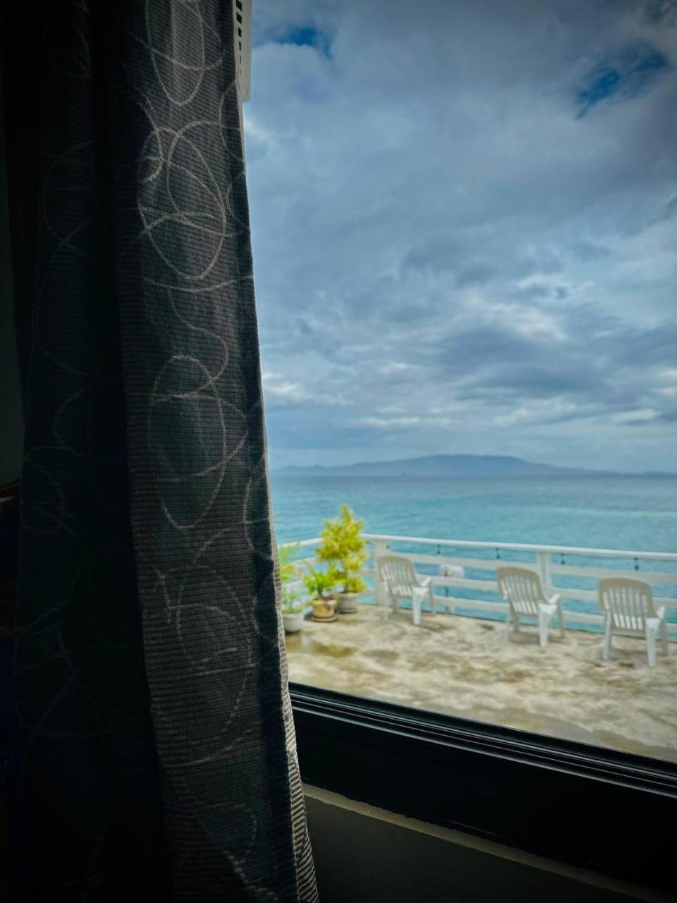 Playa Blanca Beach Resort (Adults Only) Puerto Galera Ngoại thất bức ảnh